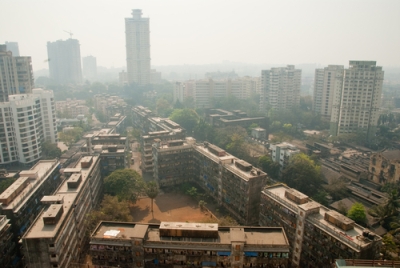 Cidade de Mumbai (Índia), uma das maiores cidades do mundo e com grandes problemas urbanos, sociais e ambientais